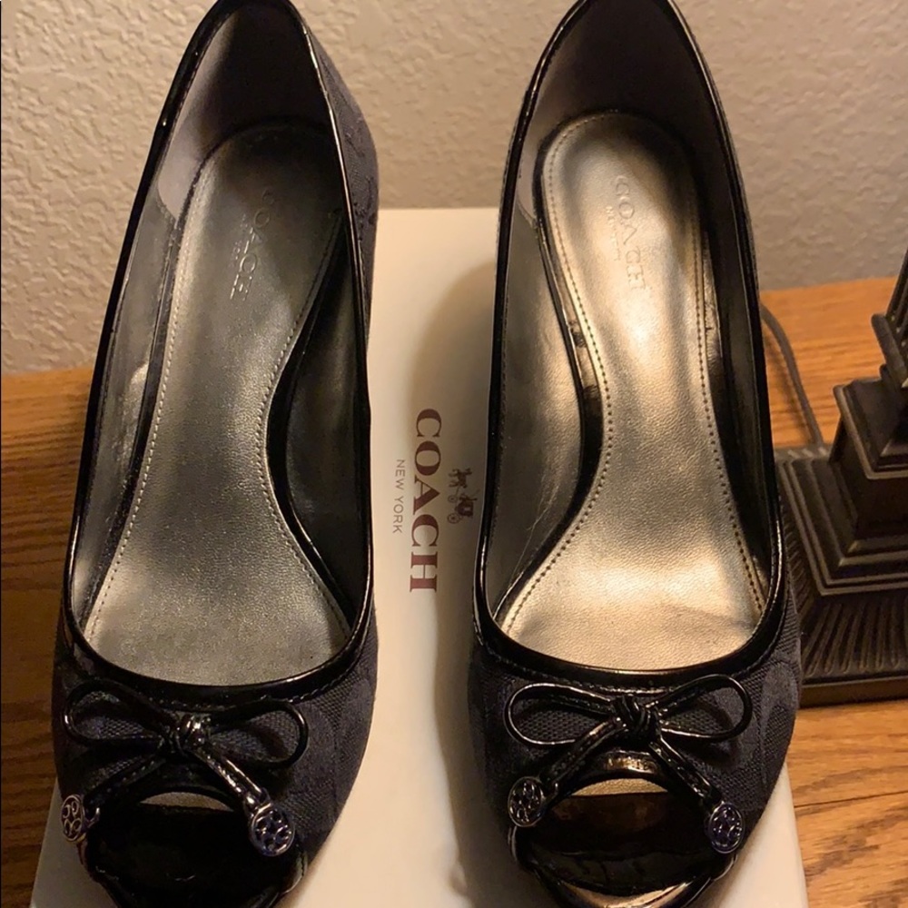 Ladies shoes